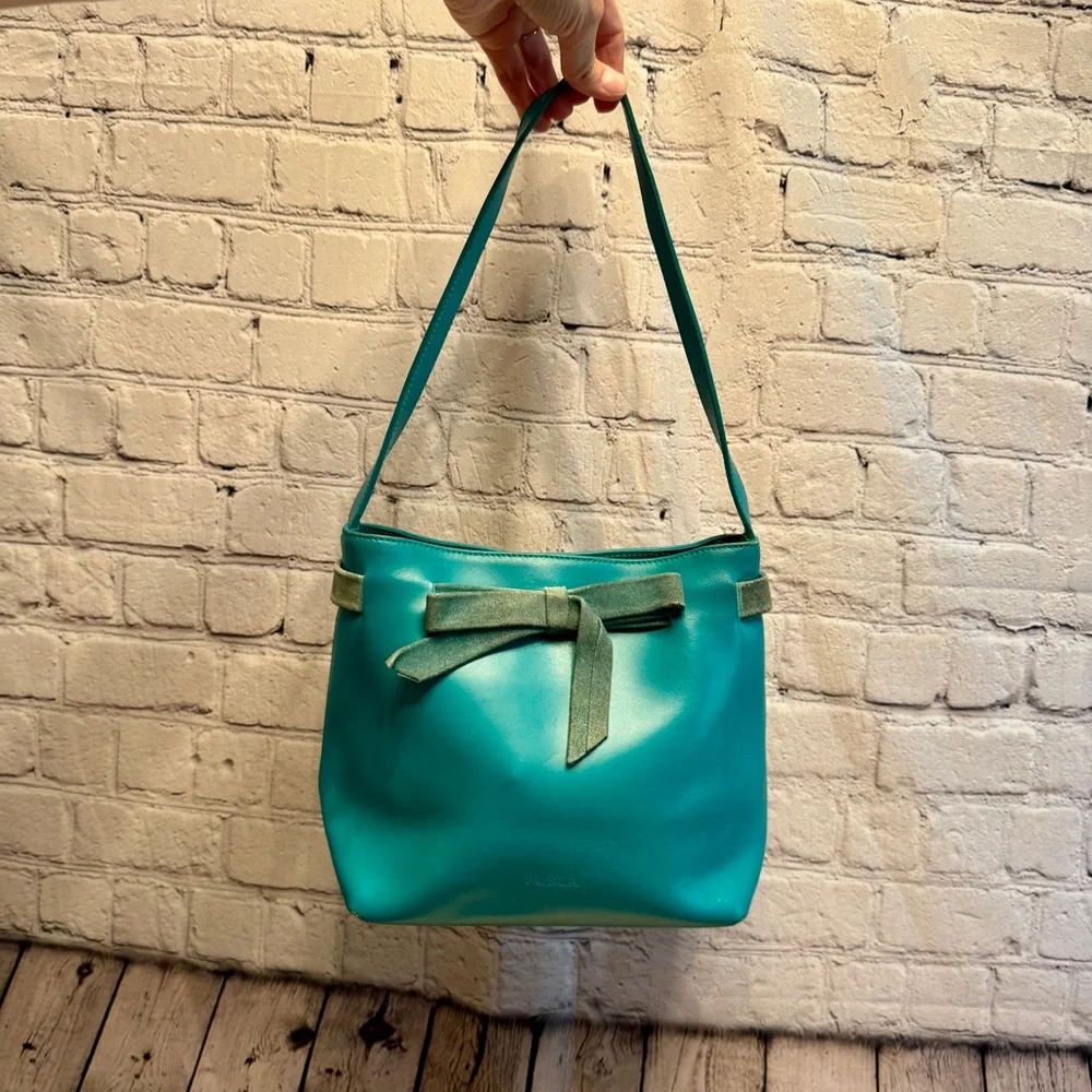Furla vintage turquoise